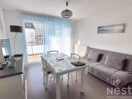 location appartement 2 pièces meublé à auray (56400) : à louer 2 pièces meublé / 40m² aura