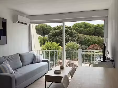 location 2 pièces + terrasse - septembre à juin