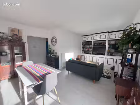 bordeaux caudéran - appartement 3 pièces + bureau  terrasse  à vendre par particulier