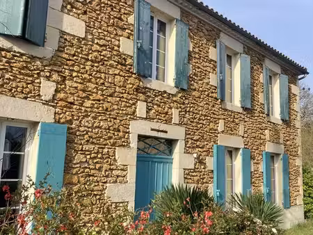 maison de maître 180 m2 avec dépendances