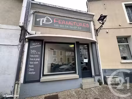commerce 70 m²