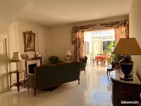 maison 6 pièces 145 m²