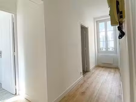 apparemment t3 bien situé