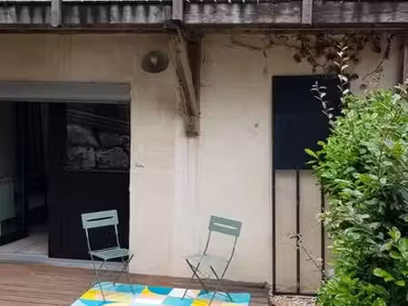 grand studio avec jardin à louer