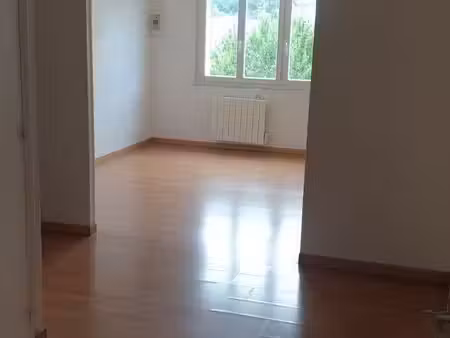 studio a louer 27 m2