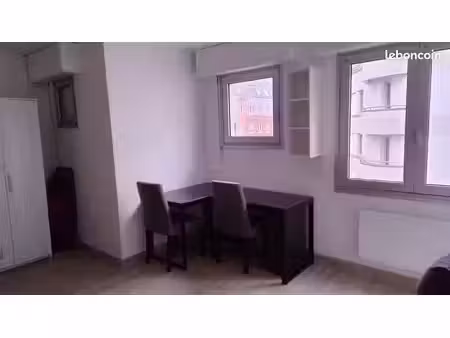 appartement meublé 1p  24m² 75013 etage 3