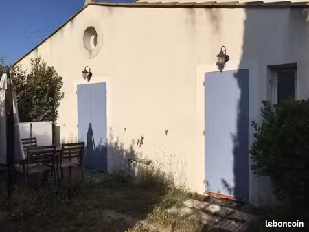 t1 venelles les cabassols 30m2 + mezzanine 8m2