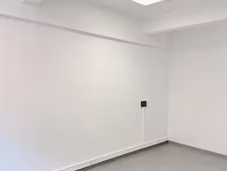 local commercial à louer