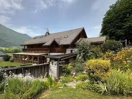 une chambre dans maison 125m2