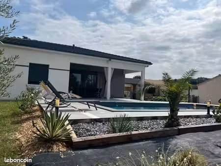 maison de 130 m² – 4 chambres – piscine – terrain de 2 000 m² dont parcelle constructible 