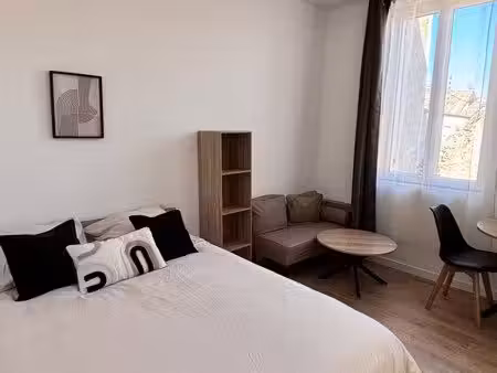studio meublé rénové - quartier du gravier