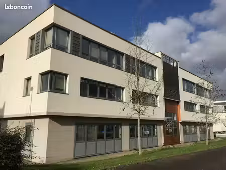 bureaux 76 m² saint gregoire
