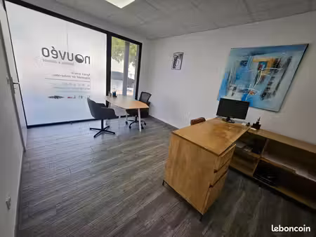 bureau dans centre médical