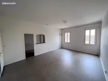 studio 1 pièce 40 m²