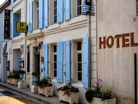 hotel/restaurant * 24 clés hérault entre béziers. forte renommée  clientèle fidèle exploit