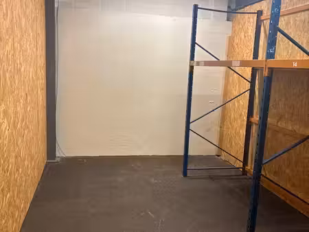 box de stockage 3 à 5 m² — bègles — dès 54 /mois