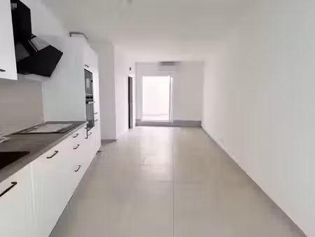 location appartement 2 pièces 28 m² à le grau-du-roi (30240)