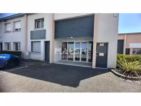 location local d’activités décines-charpieu 69150 394m²