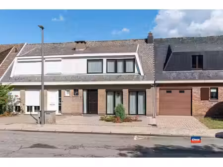 rijwoning met 3 slaapkamers en tuin