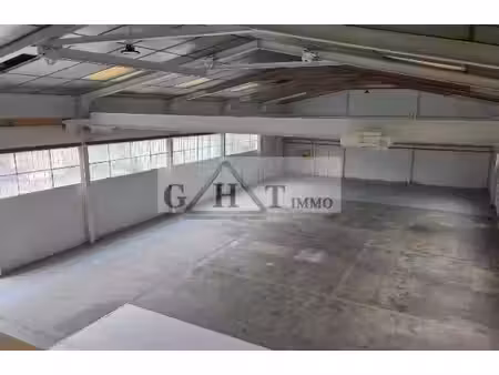 entrepôt de 392 m² à louer à noisy-le-sec