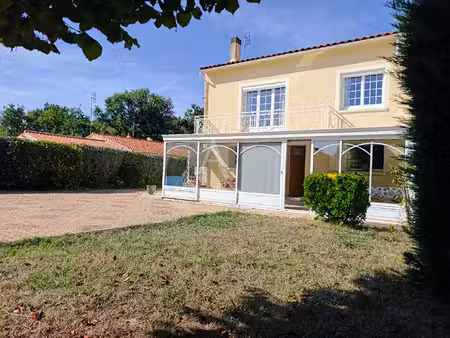 vente maison 6 pièces  201.00m²  fontcouverte
