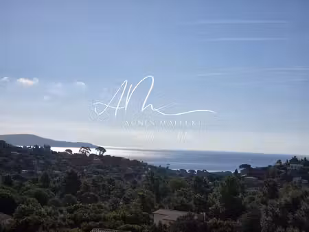 propriete ultra moderne contemporaine face a la mer dans lotissement preserve en nature