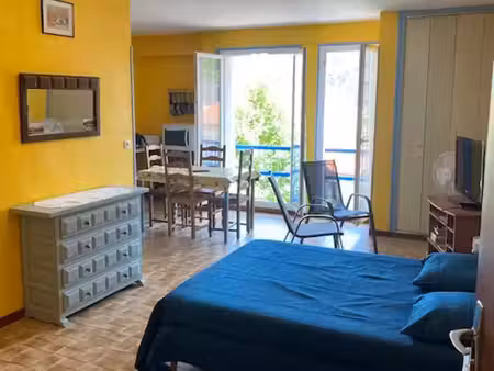 vente appartement 1 pièces 30m2 amélie-les-bains-palalda 66110 - 55000 € - surface privée