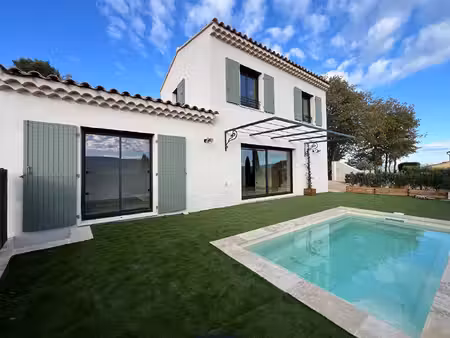 magnifique maison neuve avec vue imprenable sur le luberon