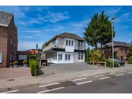 uw lot in onze handen