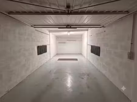 vente parking 25 m² à la garenne-colombes (92250)  40 000 €