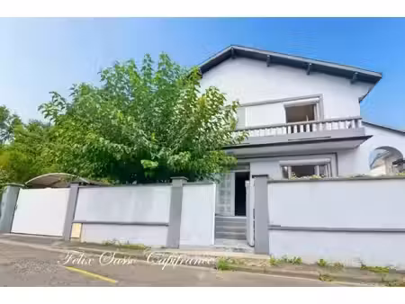 maison à vendre lourdes 8 pièce(s) 203m2 262 000€