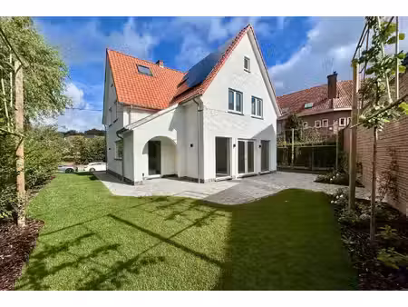 volledig gerenoveerde villa met epc a in gegeerde wijk ter elst