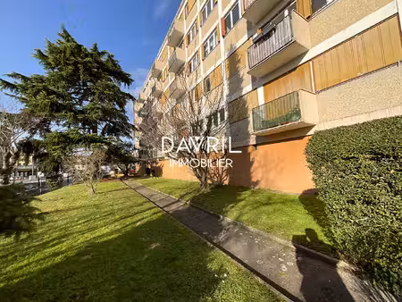 conflans sainte honorine appartement f3 avec balcon
