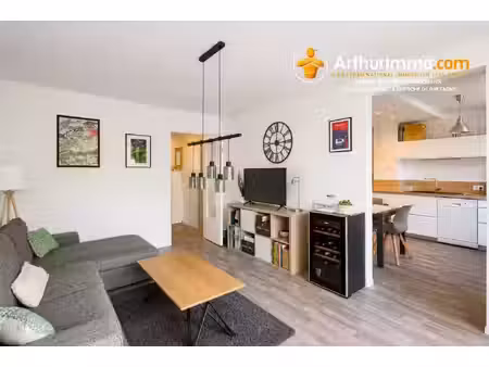 à vendre t2 de 57m2 en rez-de-jardin!