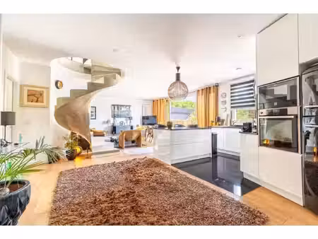 maison contemporaine de 110m2 avec jardin et garage au bouscat