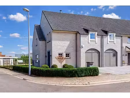 vastgoedmakelaar sinds 2009