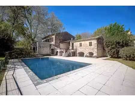 fuveau - propriété de charme comprenant trois mas en pierres sur un splendide terrain de..