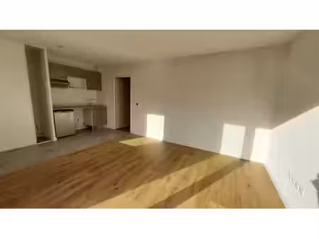 location appartement 2 pièces 43m² bruguieres 31150