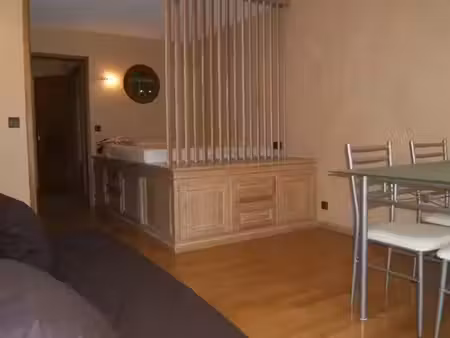 location appartement 1 pièce 27 m² à nice (06300)