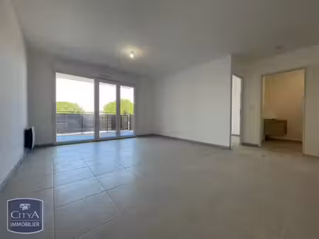 appartement à louer 2 pièces 45.3 m² - arles (13) - 614€