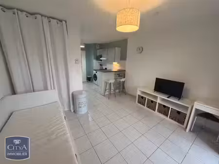 appartement à louer 1 pièce 22.95 m² - bergerac (24) - 445€
