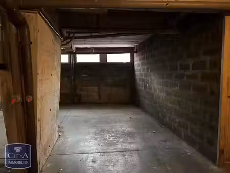 parking à louer 15 m² - montpellier (34) - 64€