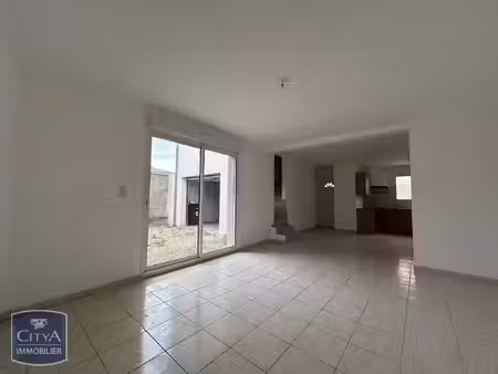 maison à louer 3 pièces 82.24 m² - la jarrie (17) - 970€