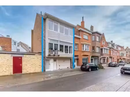 immeuble de rapport à vendre à 18-oktoberstraat 1 sint-andries (rbw81801)