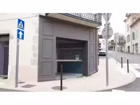 location commerce 125 m² à aubenas (07200)