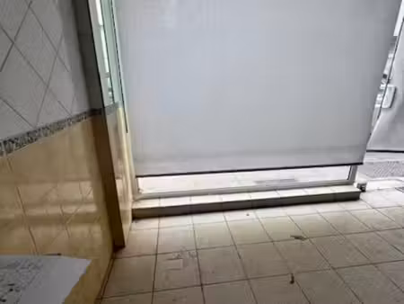 local commercial à louer