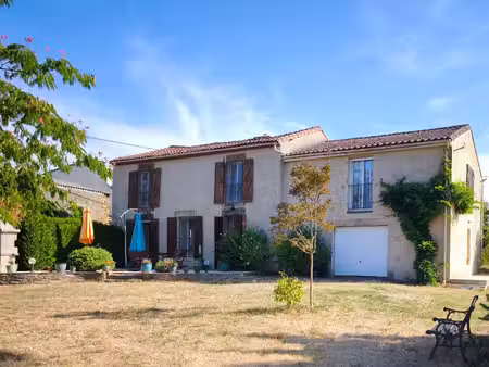 maison indépendante de 3 chambres avec vue dégagée sur la campagne