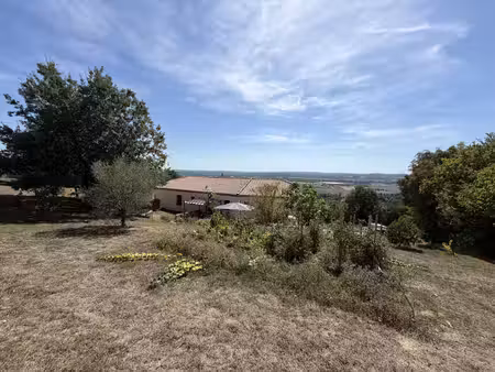 maison 143 m2 avec sous sol de 150 m2 4 chambres  un bureau et terrain de 4116 m2