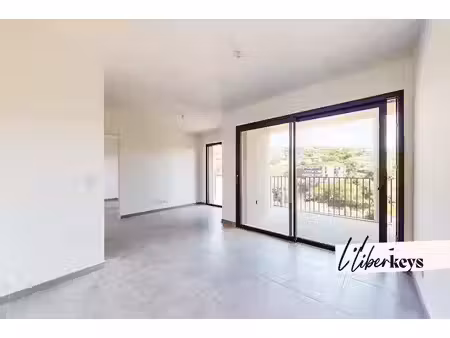 exclusivité | 2 pièces 40 5 m² + terrasse | 12e étage – joia méridia  nice