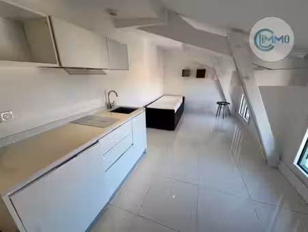 location villefranche sur mer  studio 16.15m²